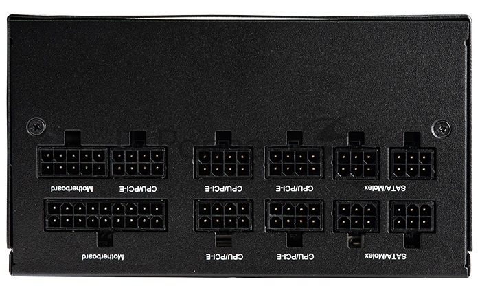 Блок питания Chieftec CHIEFTRONIC GPX-650FC, 650Вт, 80 PLUS Gold, 120мм, черный
