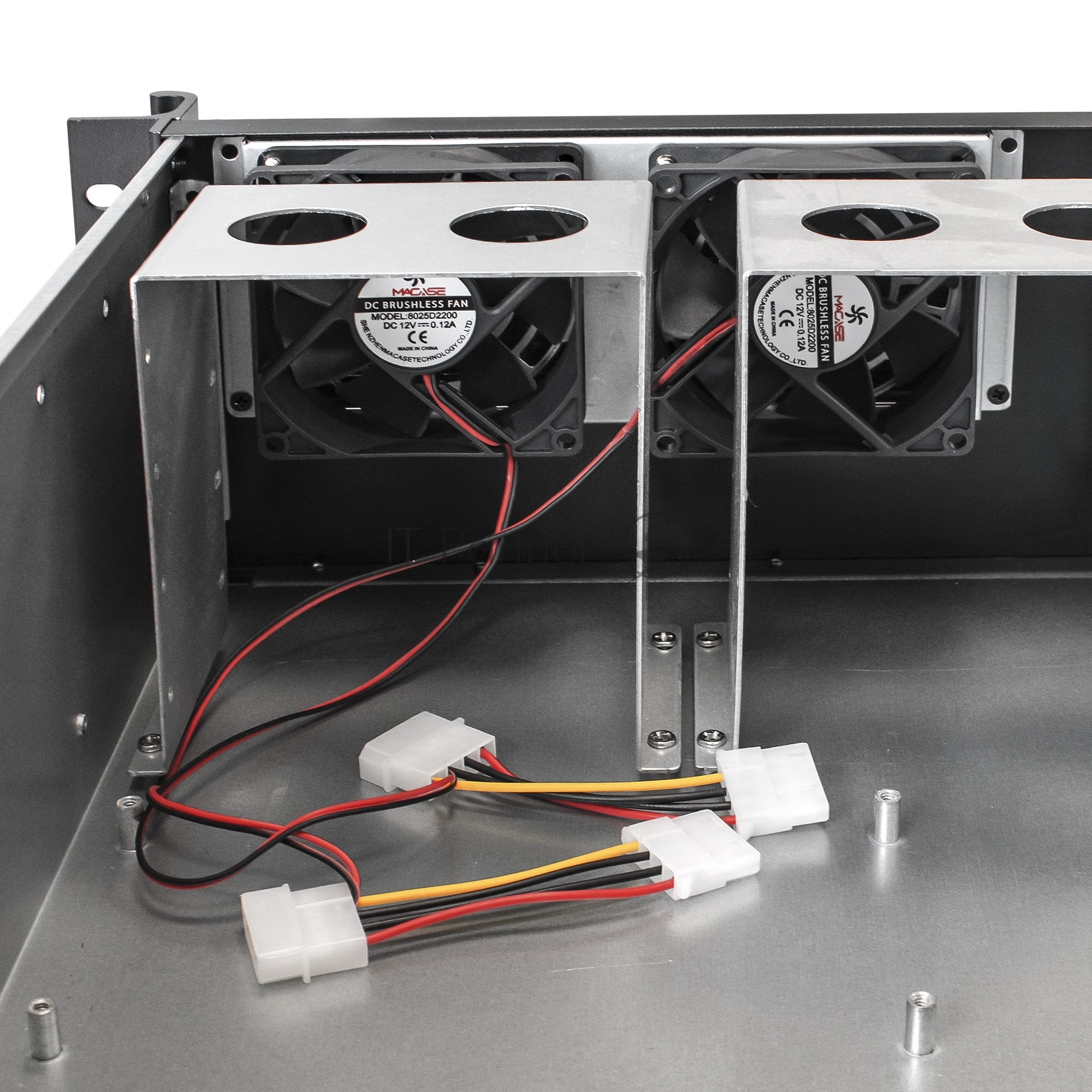 Серверный корпус ExeGate Pro EX293193RUS 3U390-11 (RM 19", высота 3U, глубина 390, БП 600RADS, USB)