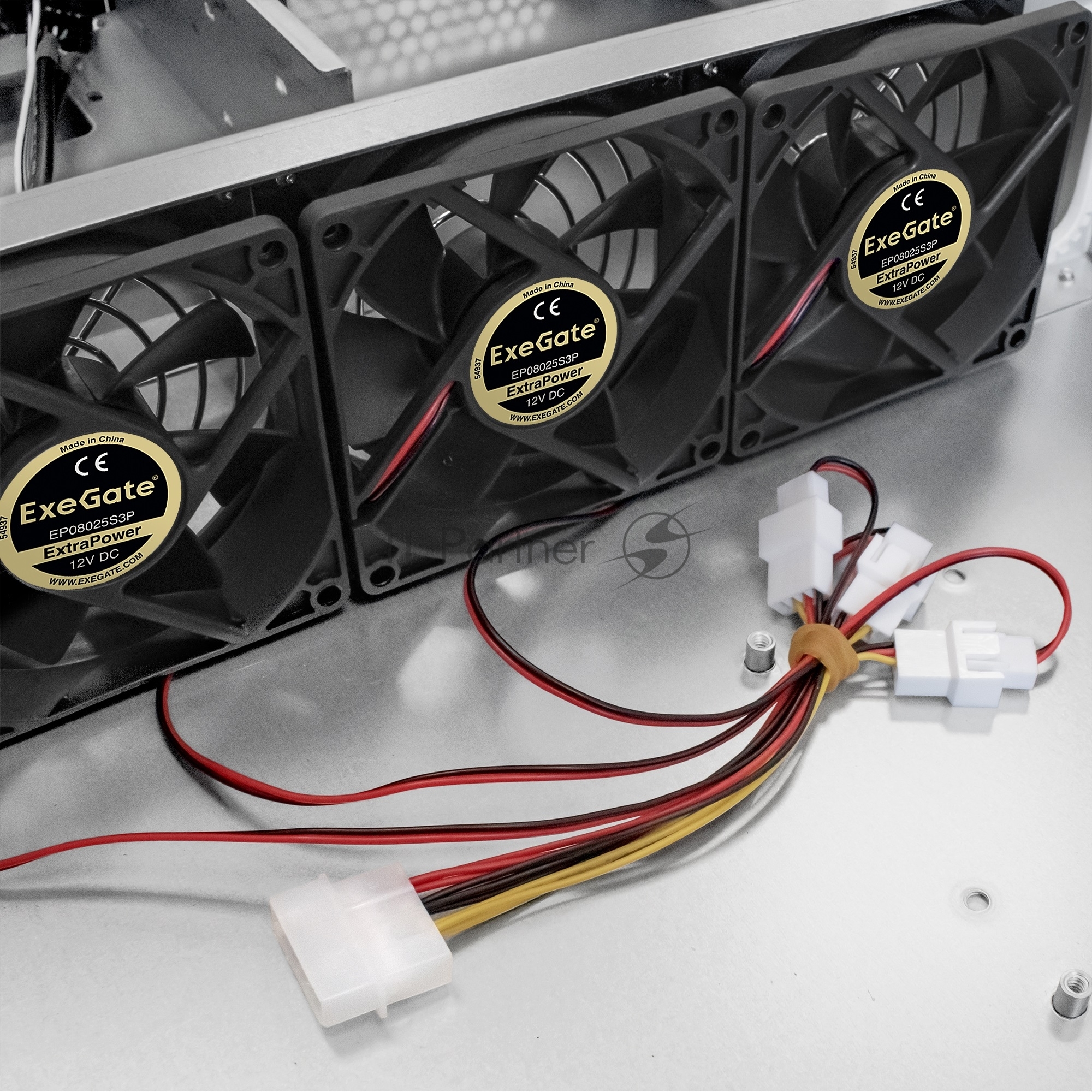 Серверный корпус ExeGate Pro 2U650-08 (RM 19", высота 2U, глубина 650, БП 1100ADS, 2хUSB)