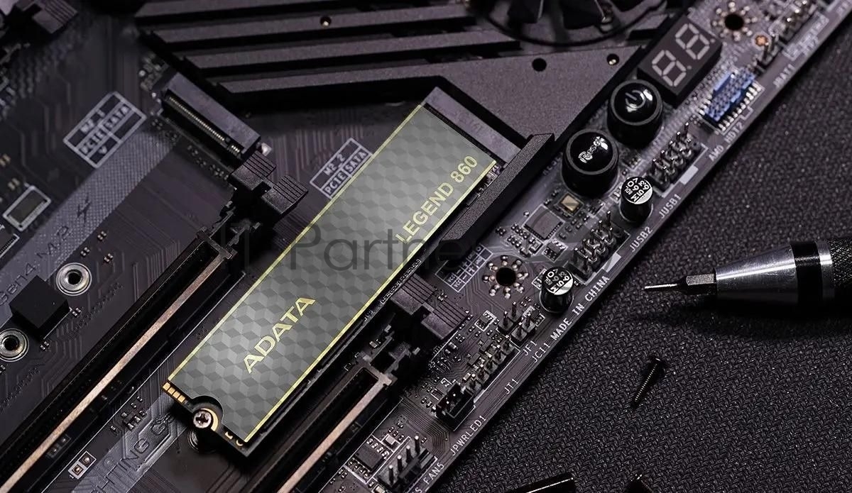 Накопитель SSD ADATA LEGEND 860, 500Gb, PCIe 4.0 x4, M.2 2280, NVMe, R/W 5000/3000, с радиатором